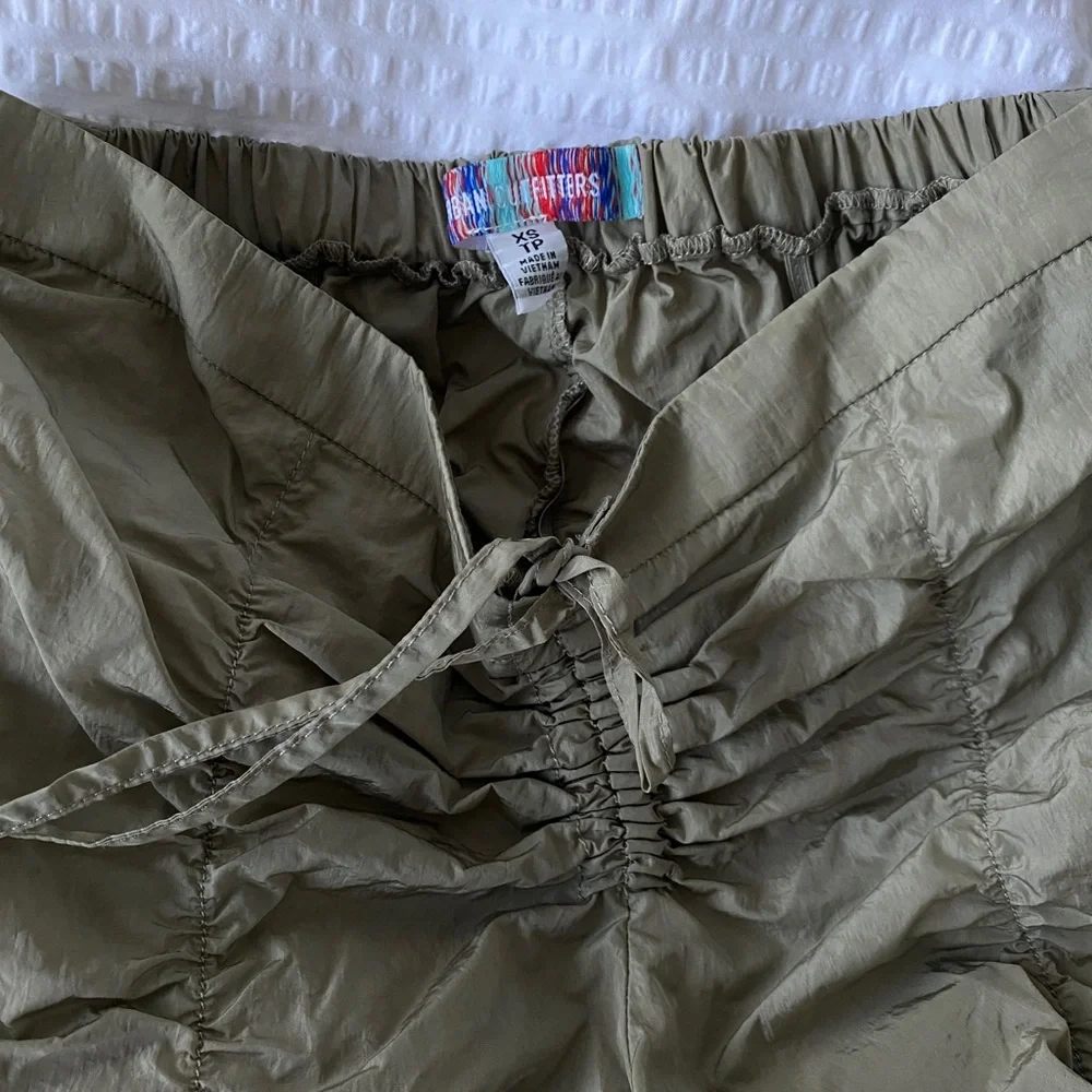 Ruched drawstring pants - Picture 3 of 5